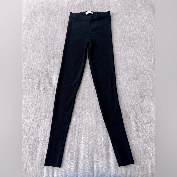 Aritzia Babaton Black Ribbed Knit Leggings Size S Quiet Luxury Mobwife Office - Picture 2 of 5